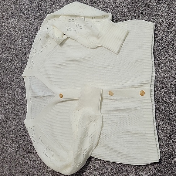 Long Sleeves White Knit Cardigan Oversized Sweater - Picture 5 of 12